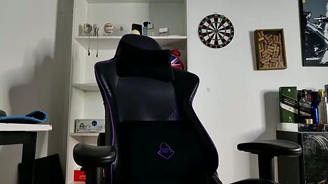 Snapshot of aaron_nvk chatting on 01-18-26, 12:58 aaron nvk online show from 01-18-26, 12:58