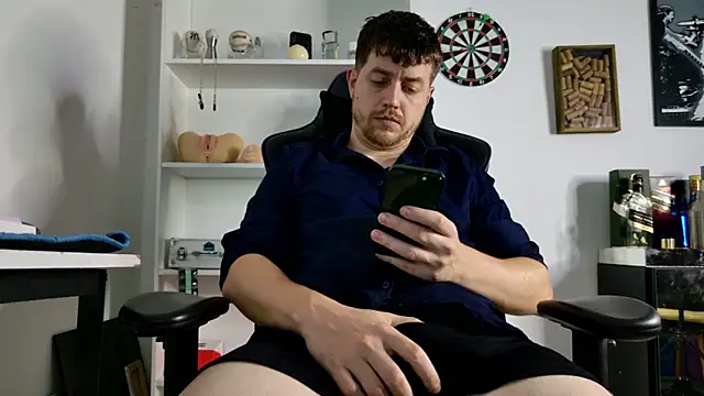 Snapshot of aaron_nvk chatting on 02-01-26, 04:11 aaron nvk online show from 02-01-26, 04:11