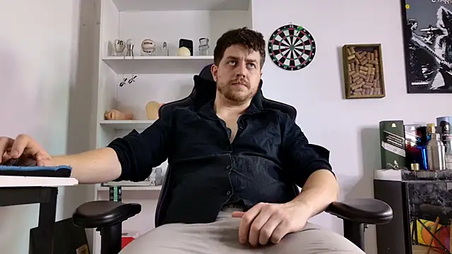 Snapshot of aaron_nvk chatting on 02-11-26, 09:31 aaron nvk online show from 02-11-26, 09:31