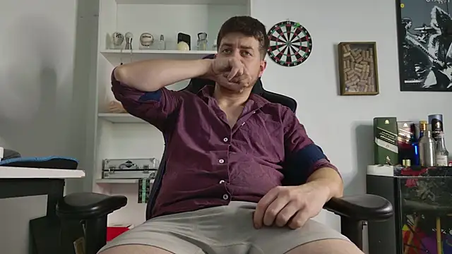 Snapshot of aaron_nvk chatting on 02-18-26, 02:18 aaron nvk online show from 02-18-26, 02:18