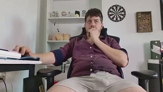 Snapshot of aaron_nvk chatting on 02-26-26, 09:03 aaron nvk online show from 02-26-26, 09:03