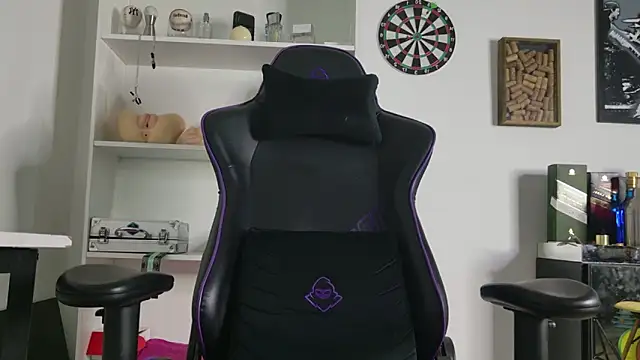 Snapshot of aaron_nvk chatting on 03-04-26, 09:10 aaron nvk online show from 03-04-26, 09:10