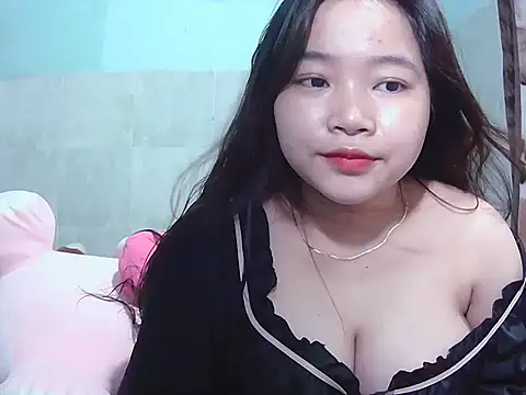 Snapshot of Lily3322 chatting on 09-25-25, 04:54 Lily3322 online show from 09-25-25, 04:54