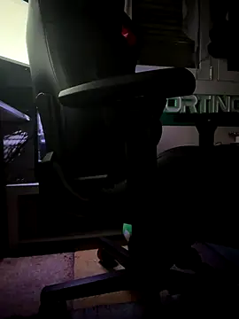 Snapshot of goncas23 chatting on 09-27-25, 03:44 goncas23 online show from 09-27-25, 03:44