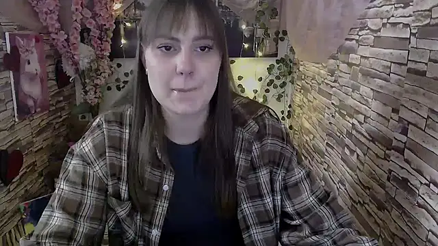 Amanda Bright  online show from 10-13-25, 06:57