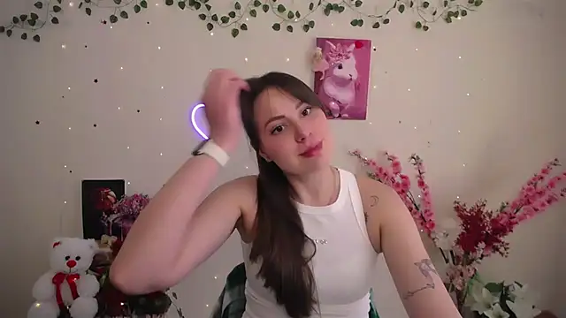 Snapshot of Amanda_Bright_ chatting on 05-07-26, 10:42 Amanda Bright online show from 05-07-26, 10:42