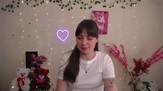 Snapshot of Amanda_Bright_ chatting on 05-08-26, 09:58 Amanda Bright online show from 05-08-26, 09:58