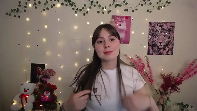 Snapshot of Amanda_Bright_ chatting on 05-27-26, 10:12 Amanda Bright online show from 05-27-26, 10:12