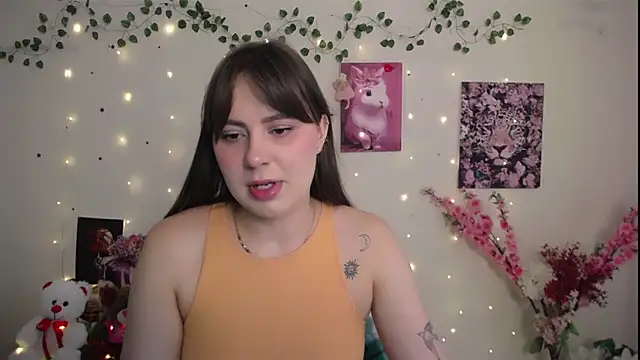 Snapshot of Amanda_Bright_ chatting on 06-07-26, 09:13 Amanda Bright online show from 06-07-26, 09:13