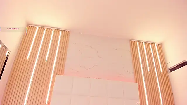 Elody rousse online show from 12-05-25, 12:25