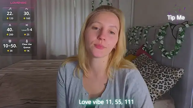 Anna Chelsea online show from 05-13-26, 01:03