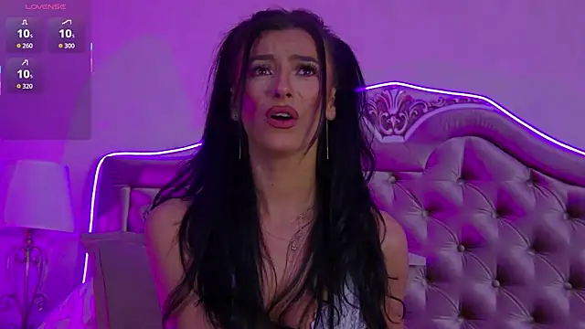 KinkyAmelie online show from 09-28-25, 04:56