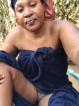 Snapshot of sweetLady89 chatting on 09-22-25, 05:31 sweetLady89 online show from 09-22-25, 05:31