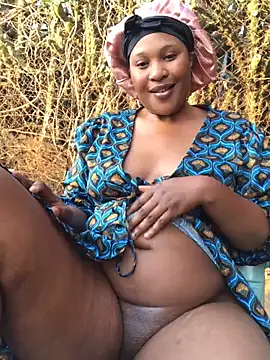 Snapshot of sweetLady89 chatting on 10-14-25, 04:35 sweetLady89 online show from 10-14-25, 04:35