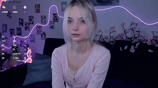 Megan--chan online show from 01-13-26, 06:02