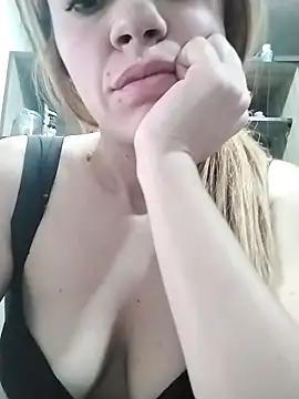 Snapshot of KATA_BLONDE chatting on 10-17-25, 05:26 KATA BLONDE online show from 10-17-25, 05:26