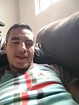 Snapshot of Boragozarvem chatting on 12-20-25, 02:24 Boragozarvem online show from 12-20-25, 02:24