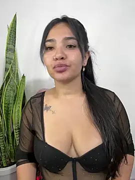 Snapshot of meli__brown chatting on 05-04-26, 07:54 meli brown online show from 05-04-26, 07:54