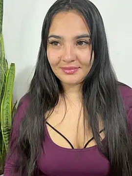 Snapshot of meli__brown chatting on 05-23-26, 07:13 meli brown online show from 05-23-26, 07:13
