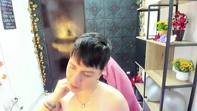  Hannah Hot online show from 04-10-26, 02:50