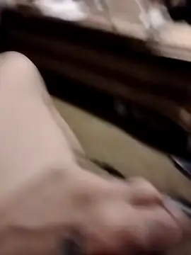 Snapshot of hugenicecock7979 chatting on 10-31-25, 04:24 hugenicecock7979 online show from 10-31-25, 04:24