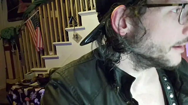 MasterDaddyCool online show from 10-04-25, 05:05