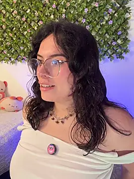 Katheerine online show from 12-21-25, 01:35