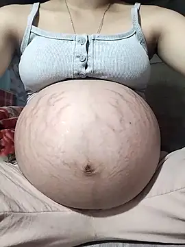 Snapshot of sugaviolet168 chatting on 04-08-26, 12:10 sugaviolet168 online show from 04-08-26, 12:10