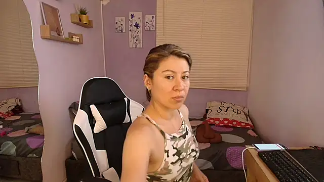 luna desiree online show from 03-25-26, 10:38