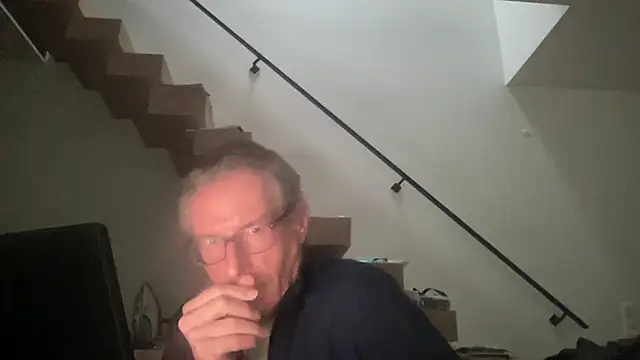 Snapshot of choupipat1 chatting on 12-01-25, 02:22 choupipat1 online show from 12-01-25, 02:22