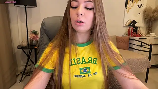 Yummy Jane online show from 10-16-25, 01:28