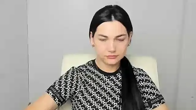 Lune Moon online show from 09-09-25, 05:40