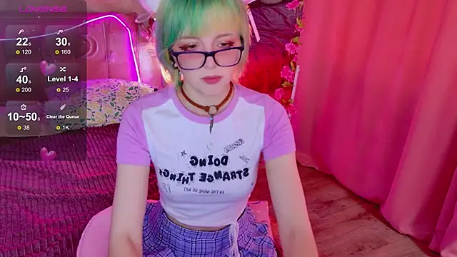 Snapshot of CoralineYoung chatting on 05-24-26, 05:45 CoralineYoung online show from 05-24-26, 05:45