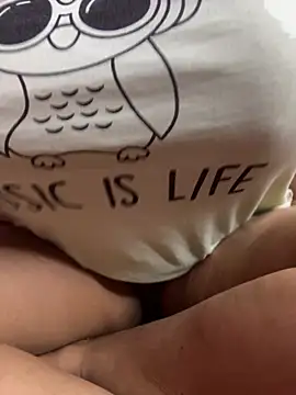 Snapshot of Priyajaanbaby chatting on 12-03-25, 05:44 Priyajaanbaby online show from 12-03-25, 05:44