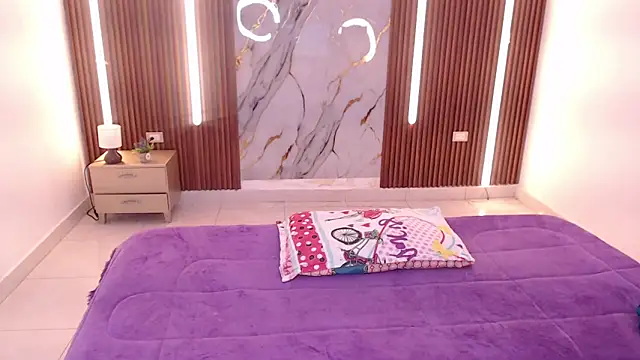 aixa show online show from 04-07-26, 01:00