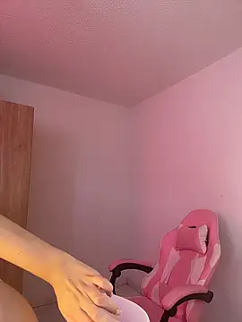 mandy222  online show from 04-12-26, 09:42