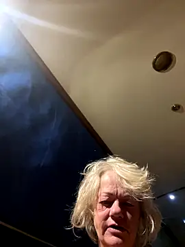 ladyboatlady online show from 09-28-25, 04:51