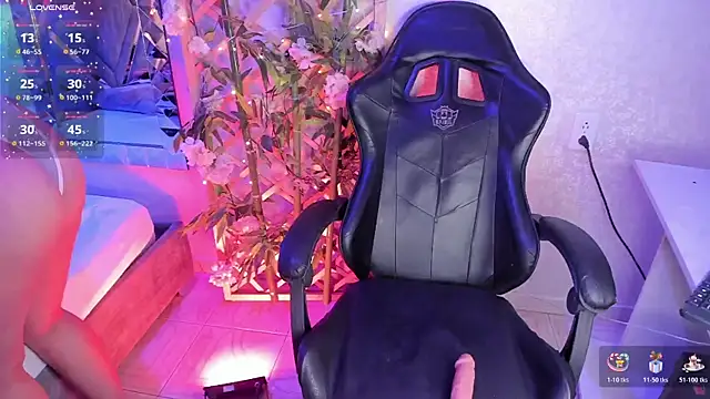 Snapshot of CataleyaGlow chatting on 11-25-25, 05:40 CataleyaGlow online show from 11-25-25, 05:40