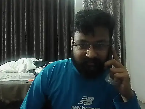 Snapshot of Dollseye chatting on 02-17-26, 01:51 Dollseye online show from 02-17-26, 01:51