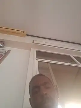 Snapshot of Bob_black chatting on 11-03-25, 01:23 Bob black online show from 11-03-25, 01:23