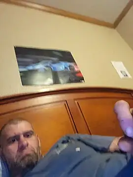 Snapshot of Bigdickcraig11 chatting on 10-19-25, 07:25 Bigdickcraig11 online show from 10-19-25, 07:25