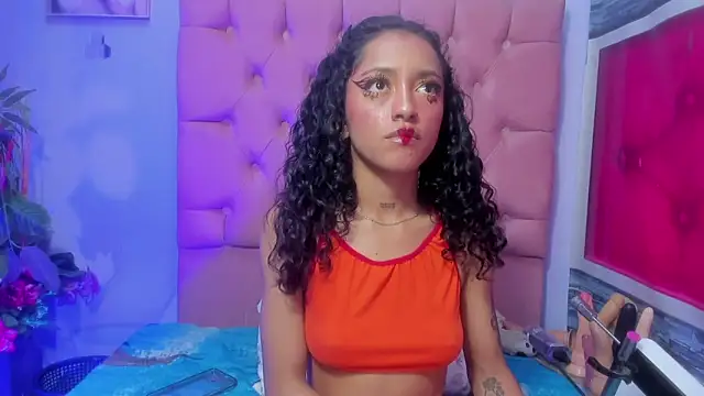 Kylie Moan online show from 11-02-25, 07:00