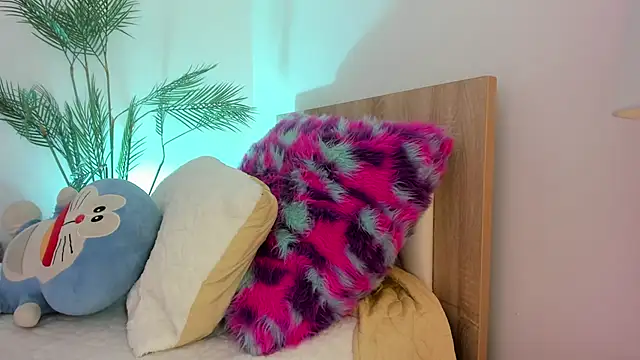 Hadid Jimenez  online show from 11-26-25, 07:26