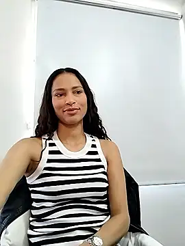 SofiaDelicia online show from 12-15-25, 04:11