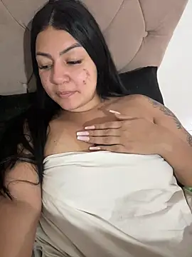 julianamascarada online show from 09-19-25, 05:35