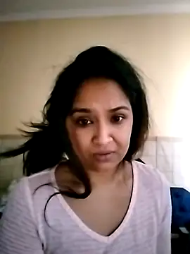 cute indianxo online show from 02-15-26, 11:30