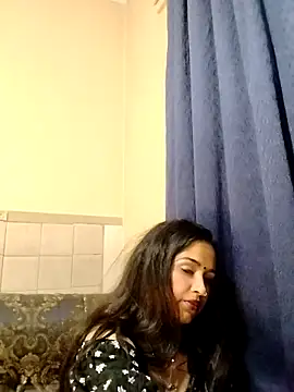 cute indianxo online show from 04-16-26, 09:39