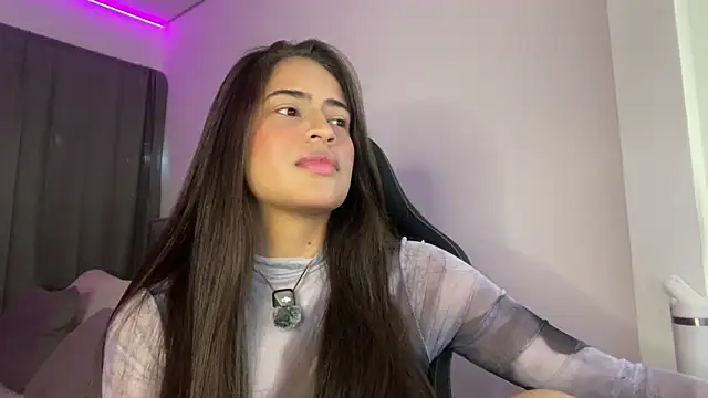 Snapshot of lexie_gray2 chatting on 04-10-26, 08:13 lexie gray2 online show from 04-10-26, 08:13