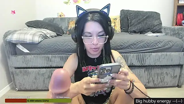Snapshot of Cynpai chatting on 05-01-26, 05:12 Cynpai online show from 05-01-26, 05:12