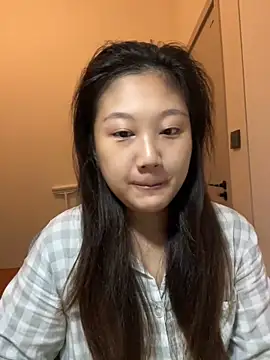 Snapshot of xena0501 chatting on 09-19-25, 05:24 xena0501 online show from 09-19-25, 05:24